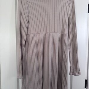 SO Ribbed Long Sleeve Dress in Soft Beige